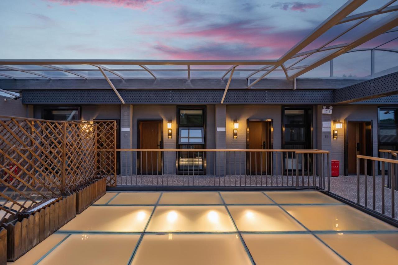 Qiuguo Hutong Courtyard Hotel Beijing Exterior photo