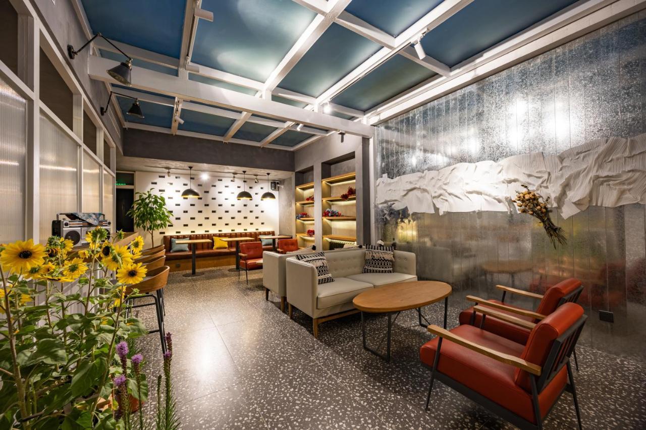 Qiuguo Hutong Courtyard Hotel Beijing Exterior photo